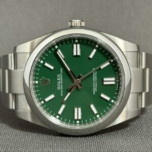 Rolex Oyster Perpetual 41 Green 124300 2025